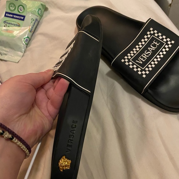 Versace slides - Picture 7 of 8